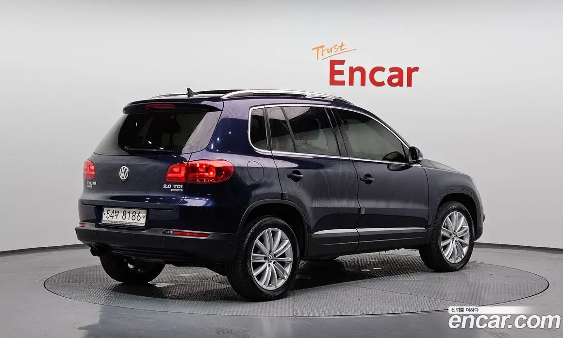 Volkswagen Tiguan 2013 2.0 автомат (гидро), фото 2 Volkswagen Tiguan 2013 2.0 автомат (гидро), фото 2