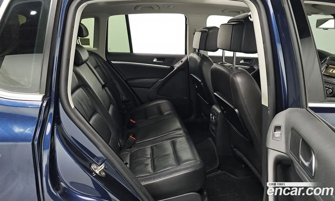 Volkswagen Tiguan 2013 2.0 автомат (гидро), фото 12 Volkswagen Tiguan 2013 2.0 автомат (гидро), фото 12