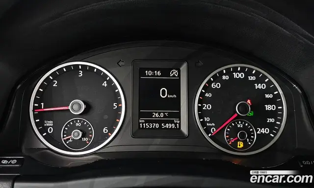 Volkswagen Tiguan 2013 2.0 автомат (гидро), миниатюра 8 Volkswagen Tiguan 2013 2.0 автомат (гидро), миниатюра 8