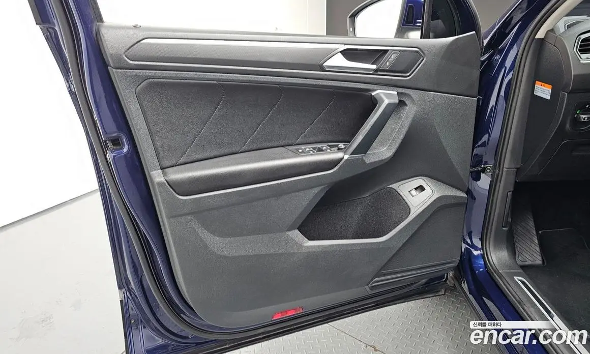 Volkswagen Tiguan 2018 2.0 автомат (гидро), фото 14 Volkswagen Tiguan 2018 2.0 автомат (гидро), фото 14