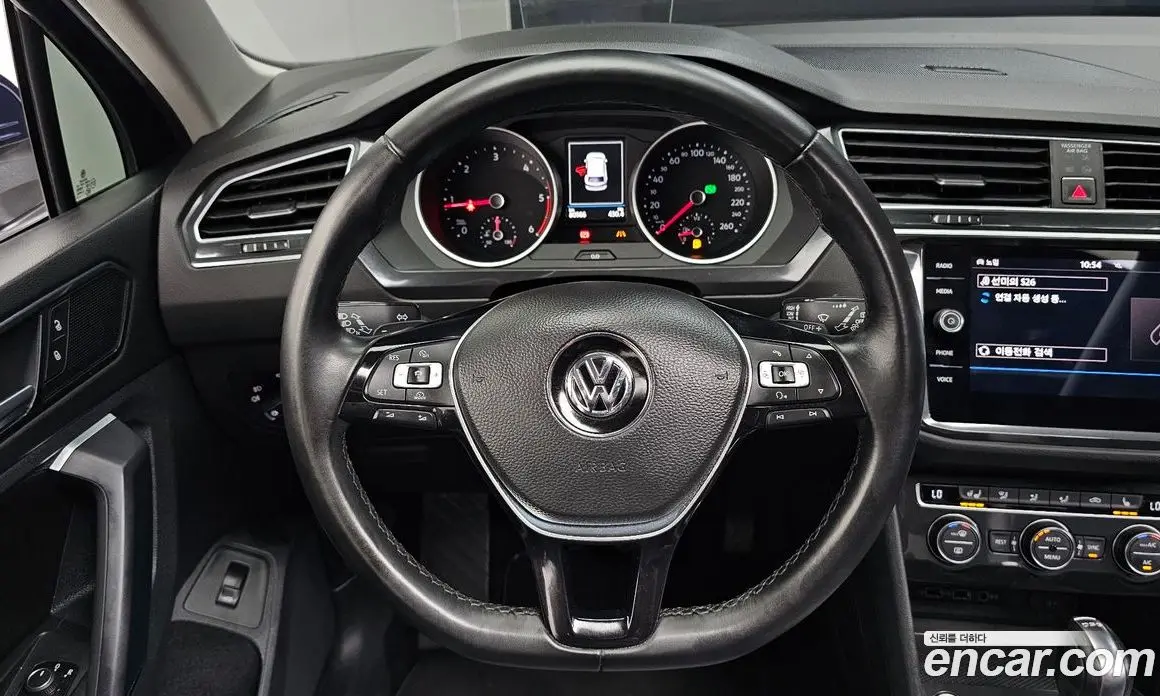 Volkswagen Tiguan 2018 2.0 автомат (гидро), фото 19 Volkswagen Tiguan 2018 2.0 автомат (гидро), фото 19
