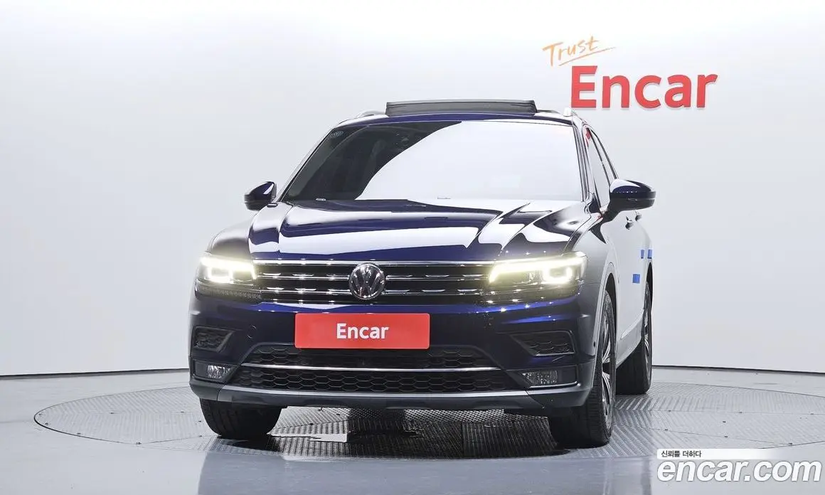Volkswagen Tiguan 2018 2.0 автомат (гидро), фото 3 Volkswagen Tiguan 2018 2.0 автомат (гидро), фото 3