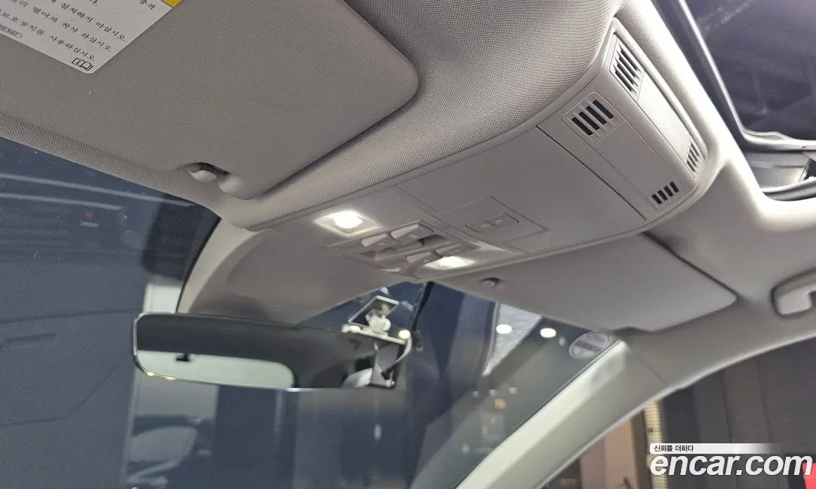 Volkswagen Tiguan 2018 2.0 автомат (гидро), фото 24 Volkswagen Tiguan 2018 2.0 автомат (гидро), фото 24