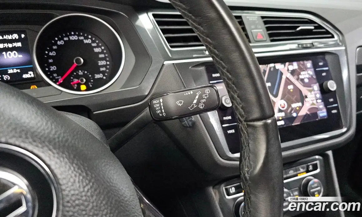 Volkswagen Tiguan 2018 2.0 автомат (гидро), фото 26 Volkswagen Tiguan 2018 2.0 автомат (гидро), фото 26