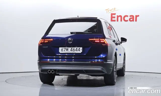 Volkswagen Tiguan 2018 2.0 автомат (гидро), миниатюра 4 Volkswagen Tiguan 2018 2.0 автомат (гидро), миниатюра 4