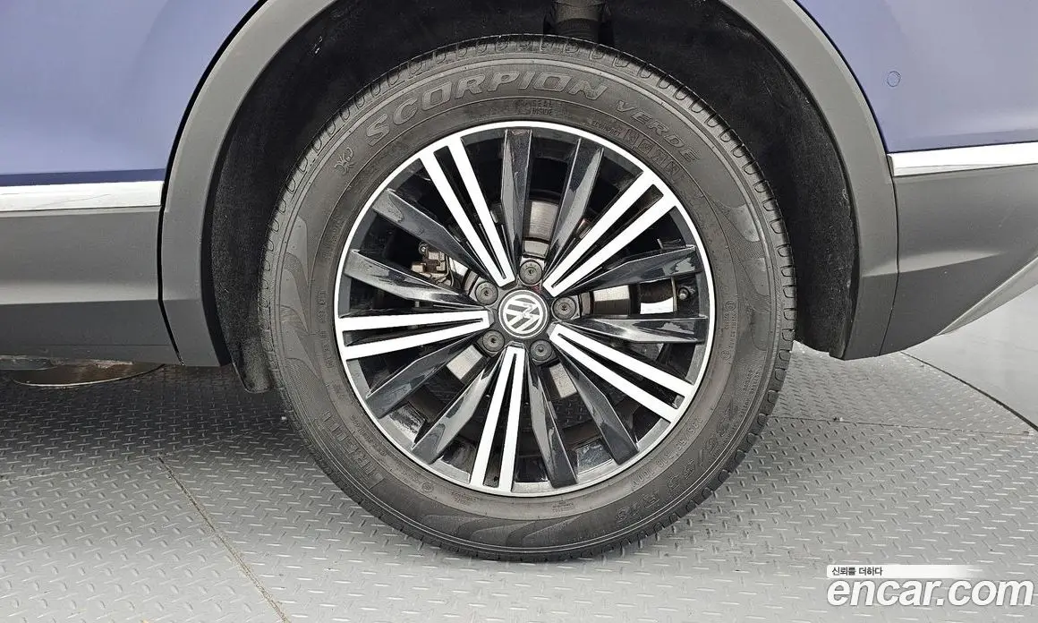 Volkswagen Tiguan 2018 2.0 автомат (гидро), фото 7 Volkswagen Tiguan 2018 2.0 автомат (гидро), фото 7