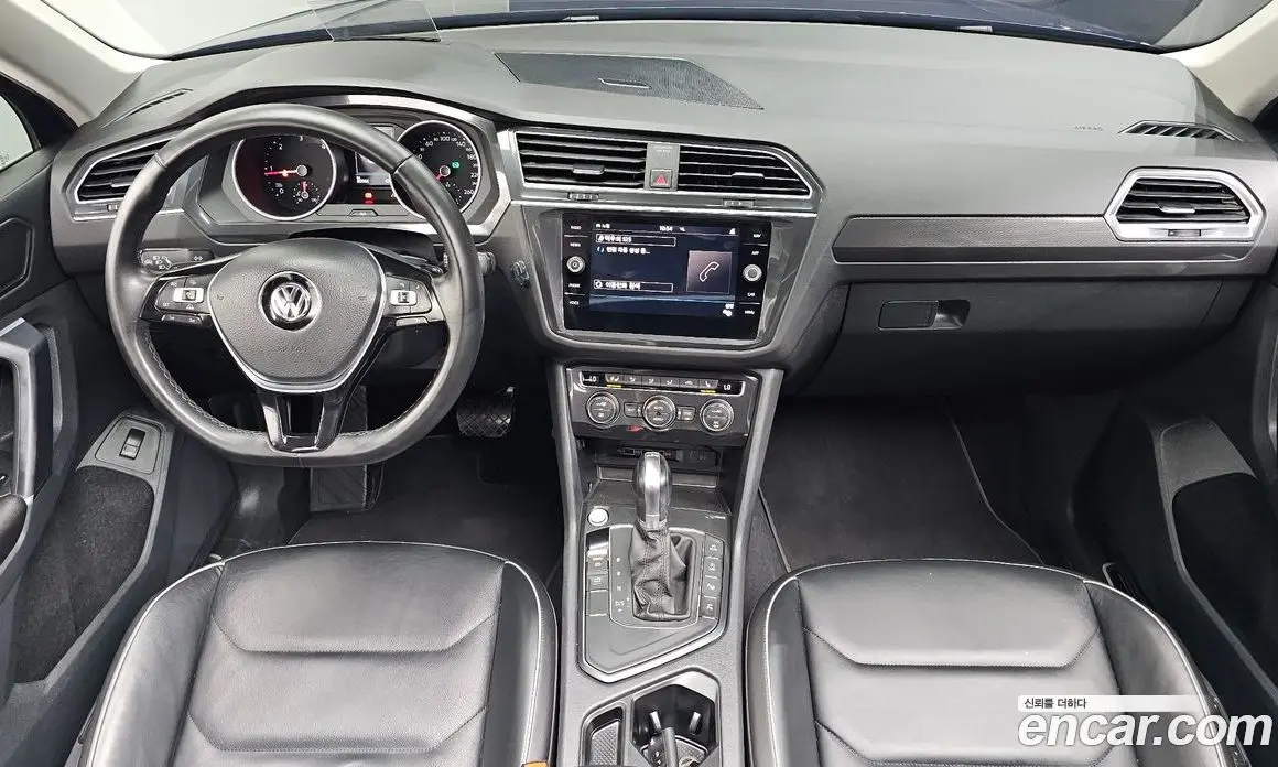 Volkswagen Tiguan 2018 2.0 автомат (гидро), фото 10 Volkswagen Tiguan 2018 2.0 автомат (гидро), фото 10