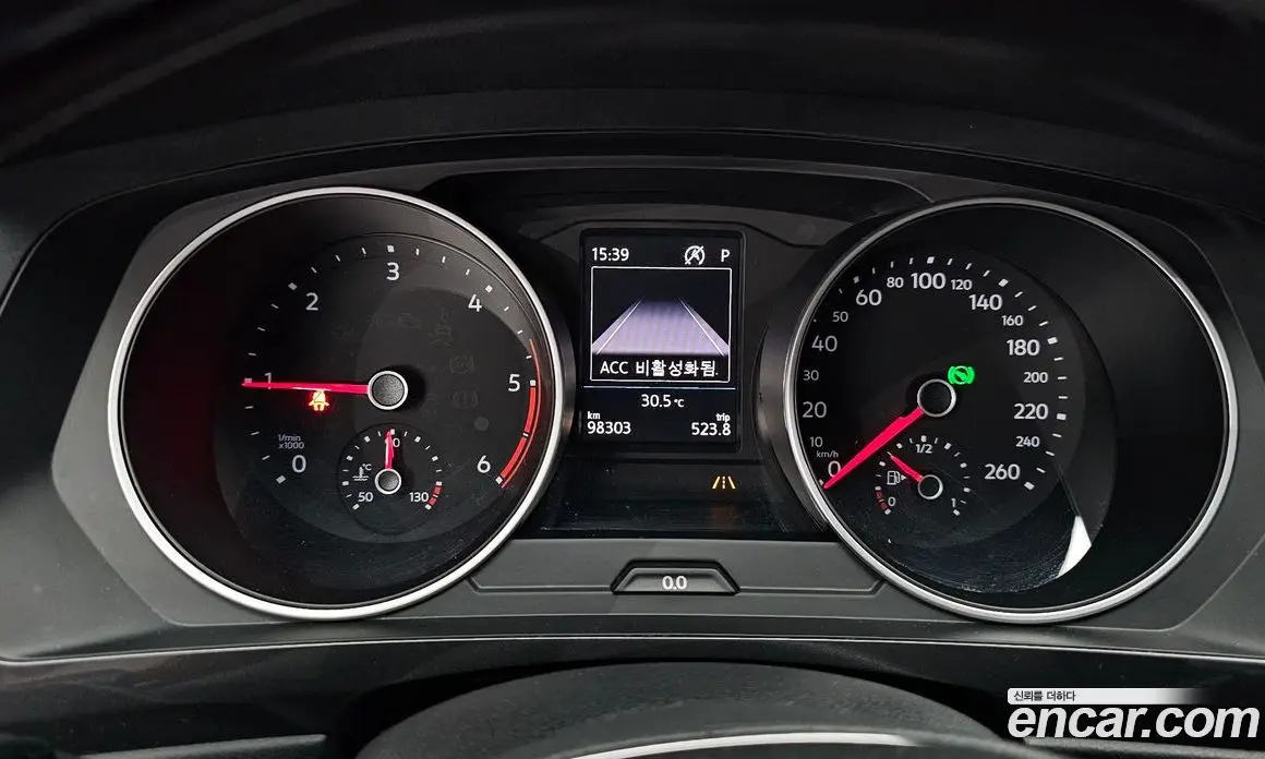 Volkswagen Tiguan 2018 2.0 автомат (гидро), фото 11 Volkswagen Tiguan 2018 2.0 автомат (гидро), фото 11