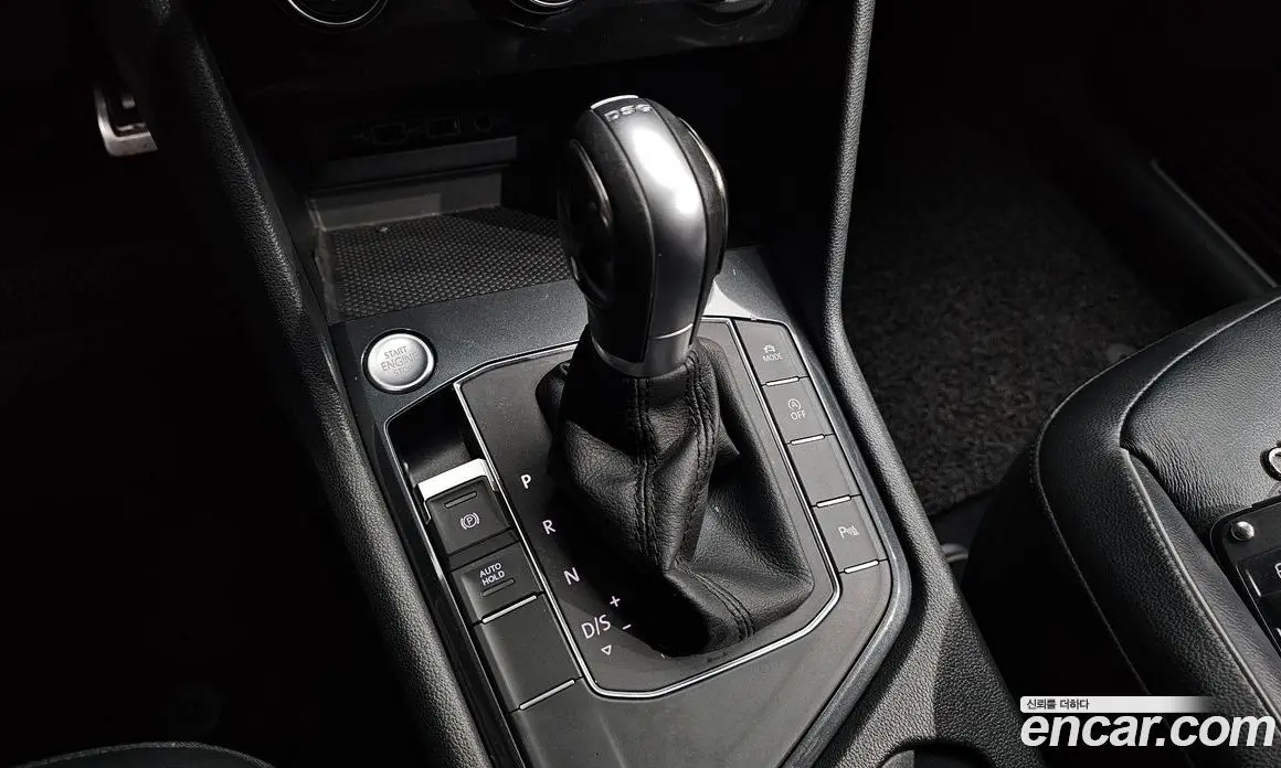 Volkswagen Tiguan 2018 2.0 автомат (гидро), фото 12 Volkswagen Tiguan 2018 2.0 автомат (гидро), фото 12