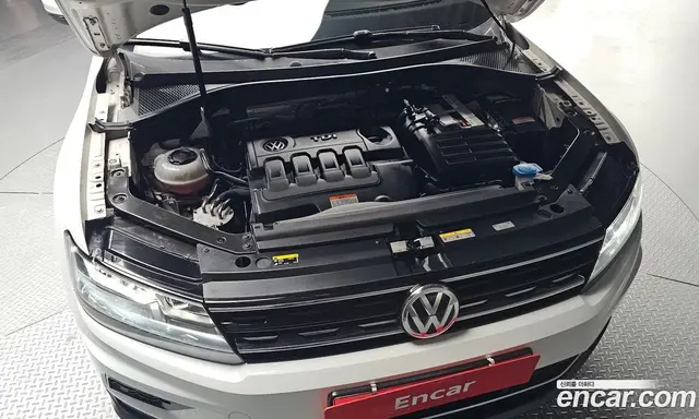 Volkswagen Tiguan 2018 2.0 автомат (гидро), миниатюра 6 Volkswagen Tiguan 2018 2.0 автомат (гидро), миниатюра 6