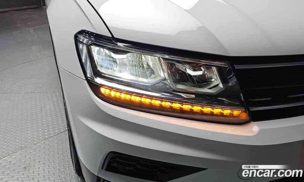 Volkswagen Tiguan 2018 2.0 автомат (гидро), фото 8 Volkswagen Tiguan 2018 2.0 автомат (гидро), фото 8
