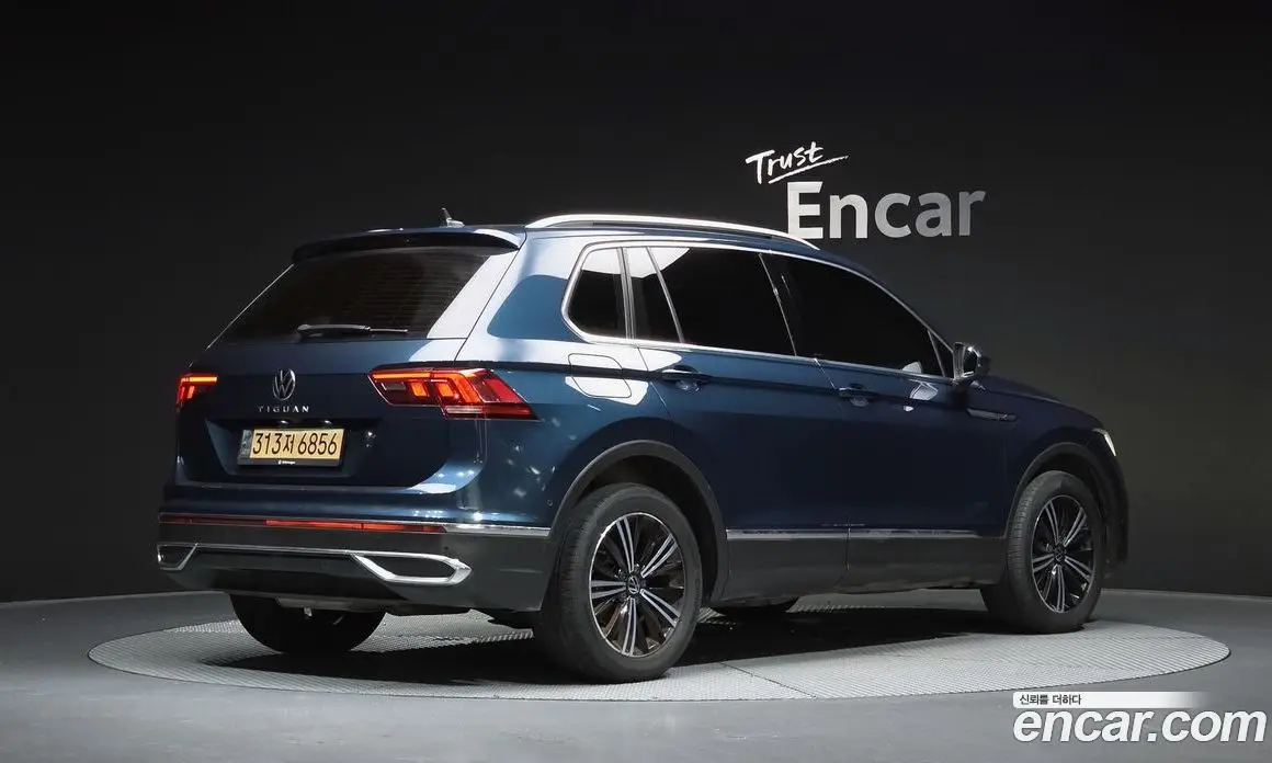 Volkswagen Tiguan 2022 2.0 автомат (гидро), фото 2 Volkswagen Tiguan 2022 2.0 автомат (гидро), фото 2