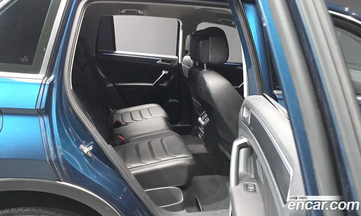 Volkswagen Tiguan 2022 2.0 автомат (гидро), фото 12 Volkswagen Tiguan 2022 2.0 автомат (гидро), фото 12