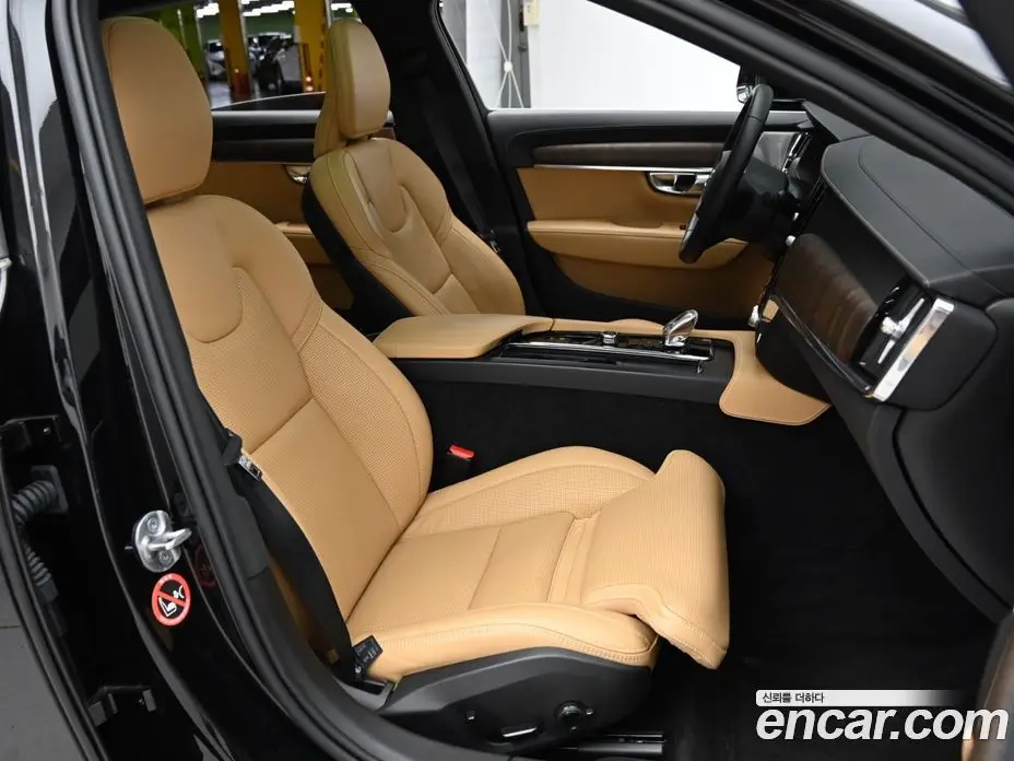 Volvo S90 2022 2.0 автомат (гидро), фото 10 Volvo S90 2022 2.0 автомат (гидро), фото 10