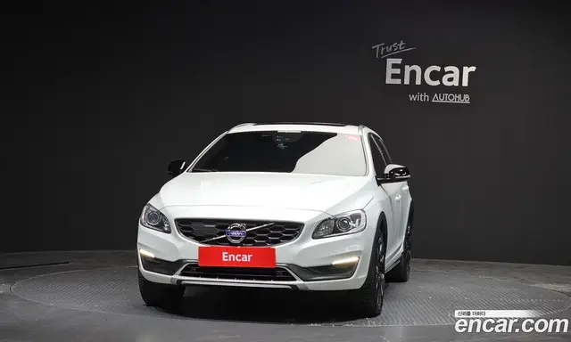 Volvo V60 2015 2.5 автомат (гидро), миниатюра 3 Volvo V60 2015 2.5 автомат (гидро), миниатюра 3