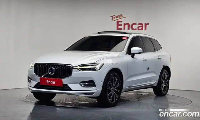 Volvo XC60 2017 2.0 автомат (гидро), миниатюра 1 Volvo XC60 2017 2.0 автомат (гидро), миниатюра 1