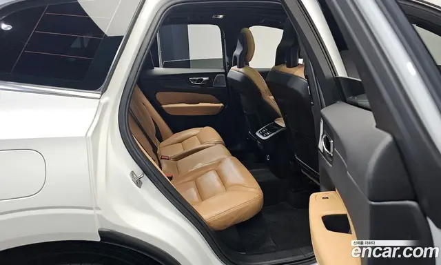 Volvo XC60 2017 2.0 автомат (гидро), миниатюра 11 Volvo XC60 2017 2.0 автомат (гидро), миниатюра 11