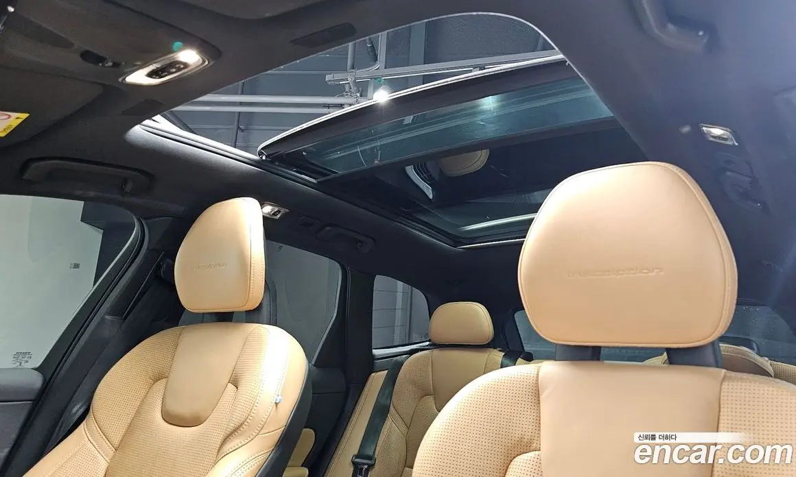 Volvo XC60 2017 2.0 автомат (гидро), фото 16 Volvo XC60 2017 2.0 автомат (гидро), фото 16