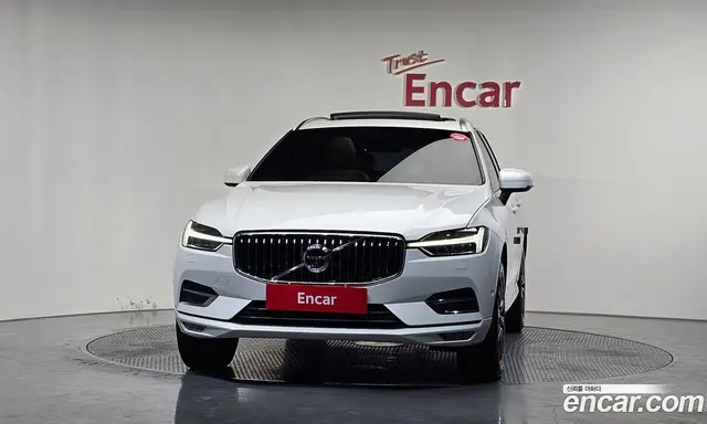 Volvo XC60 2017 2.0 автомат (гидро), миниатюра 3 Volvo XC60 2017 2.0 автомат (гидро), миниатюра 3
