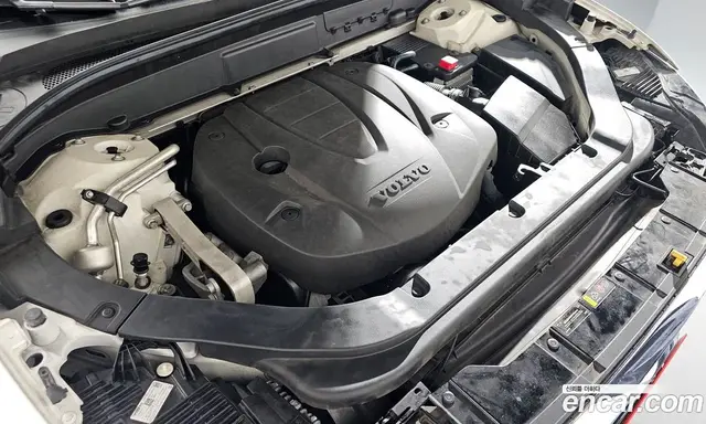 Volvo XC60 2017 2.0 автомат (гидро), миниатюра 6 Volvo XC60 2017 2.0 автомат (гидро), миниатюра 6