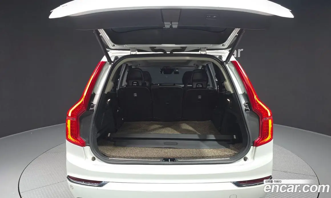 Volvo XC90 2017 2.0 автомат (гидро), фото 20 Volvo XC90 2017 2.0 автомат (гидро), фото 20