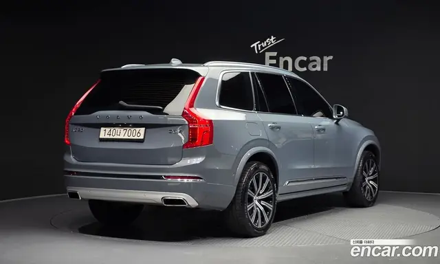 Volvo XC90 2019 2.0 автомат (гидро), миниатюра 2