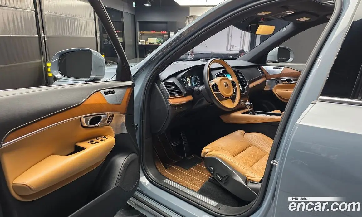 Volvo XC90 2019 2.0 автомат (гидро), фото 10