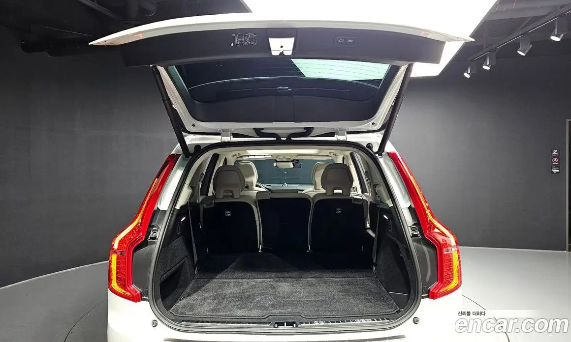Volvo XC90 2023 2.0 автомат (гидро), фото 20 Volvo XC90 2023 2.0 автомат (гидро), фото 20