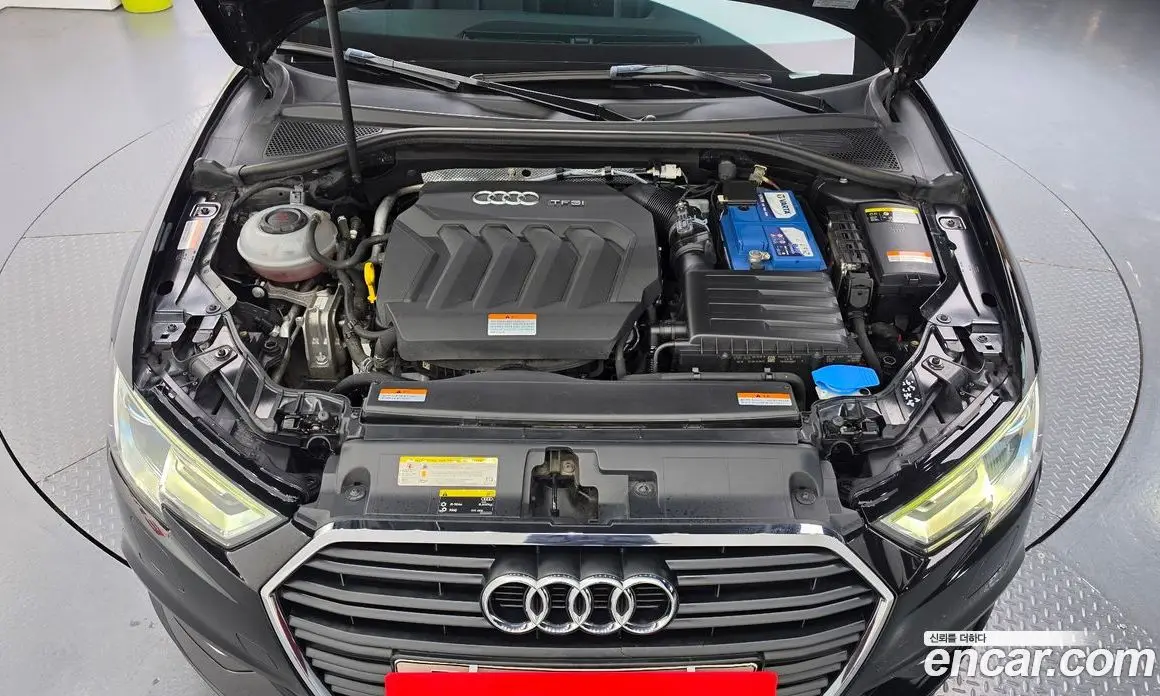Audi A3 2018 2.0 автомат (гидро), фото 6 Audi A3 2018 2.0 автомат (гидро), фото 6