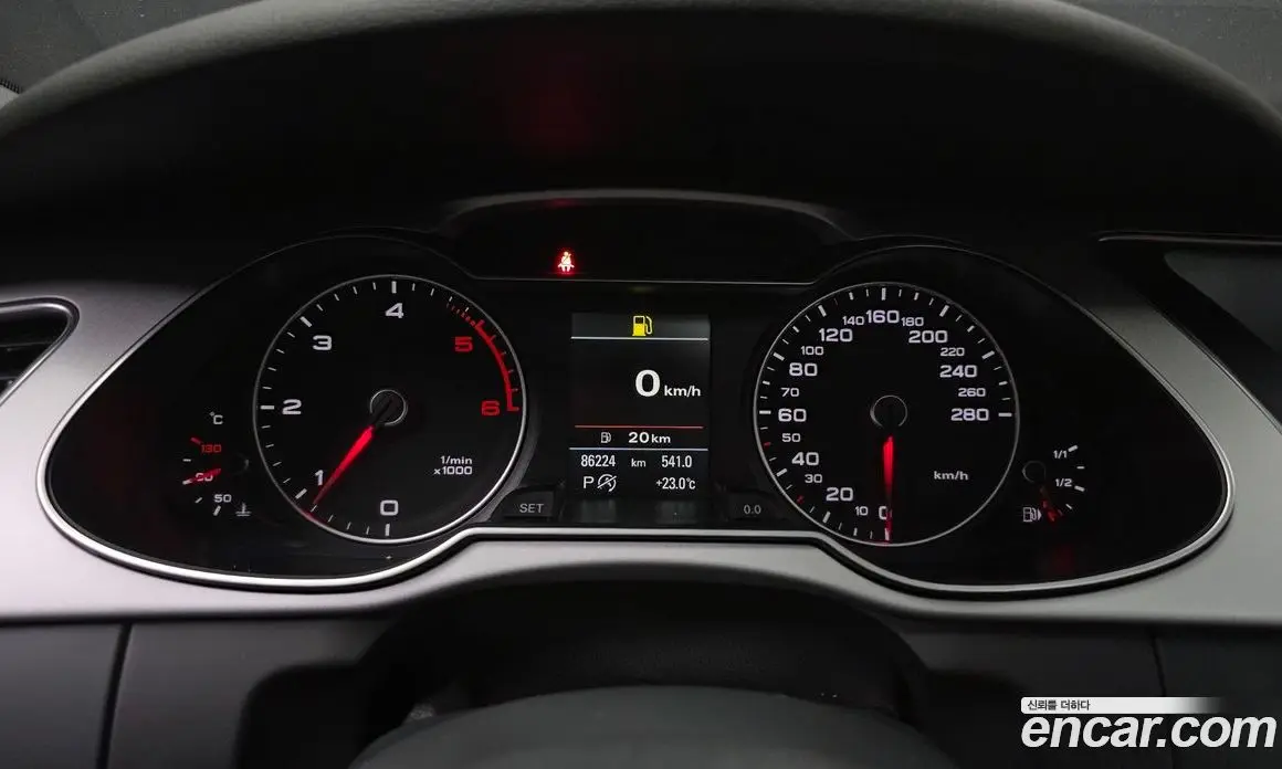 Audi A4 2015 2.0 автомат (гидро), фото 8 Audi A4 2015 2.0 автомат (гидро), фото 8