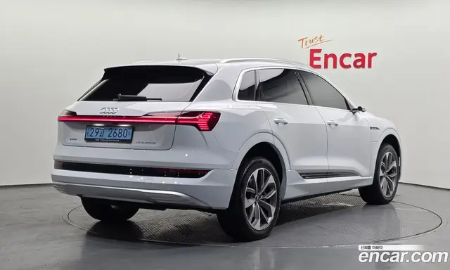 Audi e-tron 2022 0.2 автомат (гидро), миниатюра 2 Audi e-tron 2022 0.2 автомат (гидро), миниатюра 2