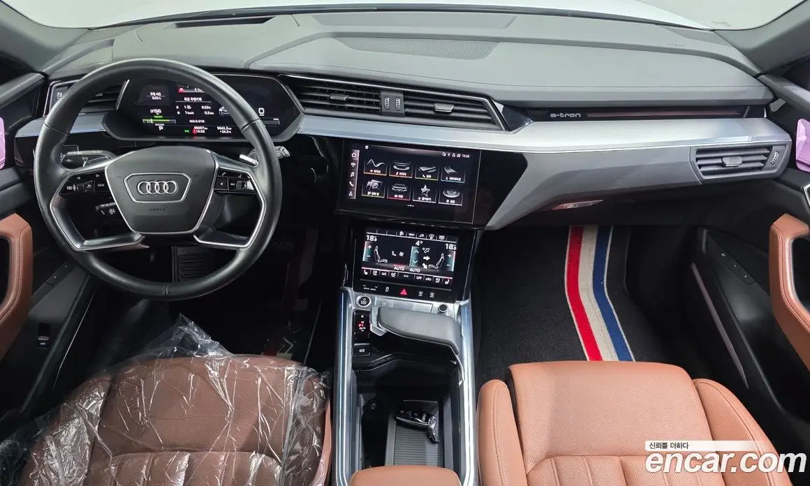 Audi e-tron 2022 0.2 автомат (гидро), фото 7 Audi e-tron 2022 0.2 автомат (гидро), фото 7