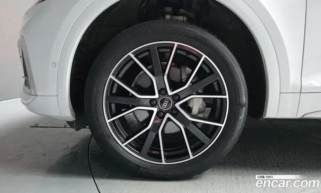 Audi Q5 2023 2.0 автомат (гидро), миниатюра 5 Audi Q5 2023 2.0 автомат (гидро), миниатюра 5