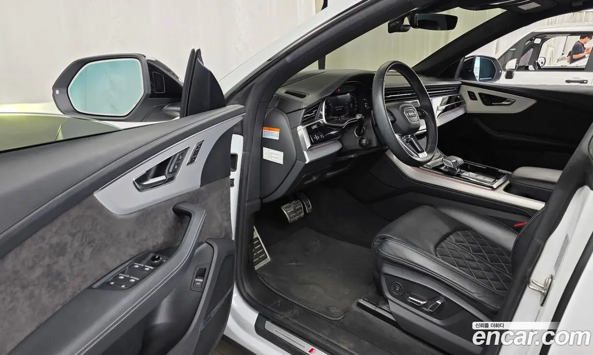 Audi Q8 2022 3.0 автомат (гидро), фото 13