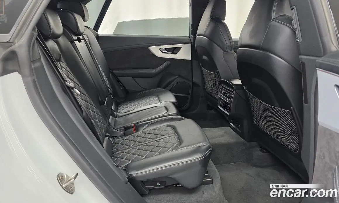 Audi Q8 2022 3.0 автомат (гидро), фото 18