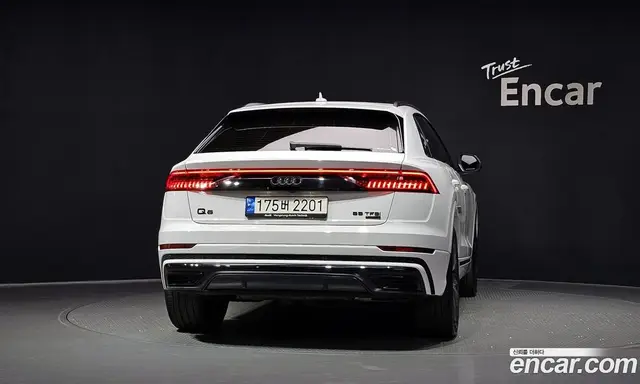 Audi Q8 2022 3.0 автомат (гидро), миниатюра 4