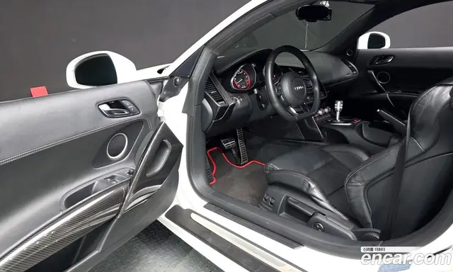 Audi R8 2012 5.2 автомат (гидро), миниатюра 11 Audi R8 2012 5.2 автомат (гидро), миниатюра 11