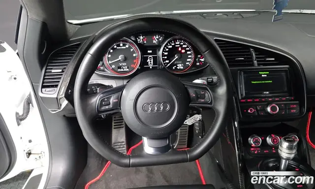 Audi R8 2012 5.2 автомат (гидро), миниатюра 12