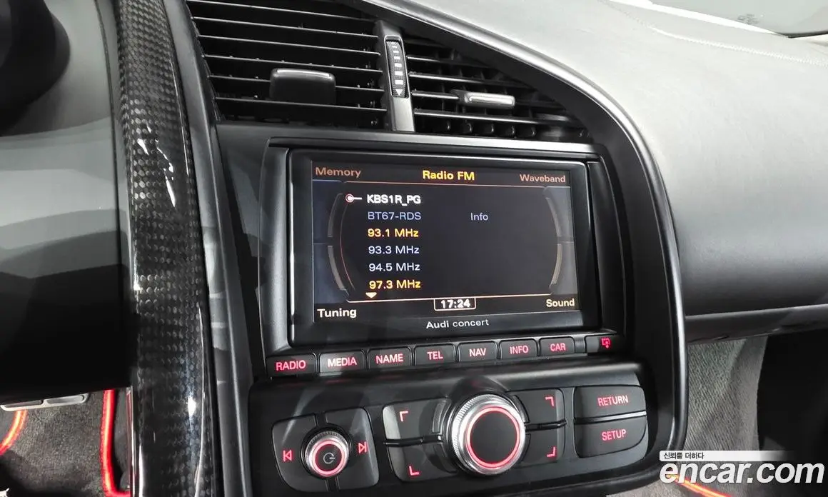Audi R8 2012 5.2 автомат (гидро), фото 15 Audi R8 2012 5.2 автомат (гидро), фото 15