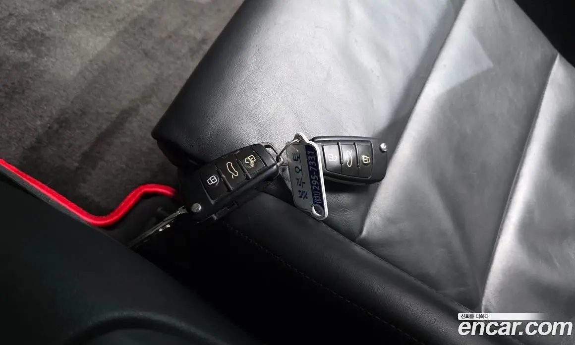 Audi R8 2012 5.2 автомат (гидро), фото 17 Audi R8 2012 5.2 автомат (гидро), фото 17