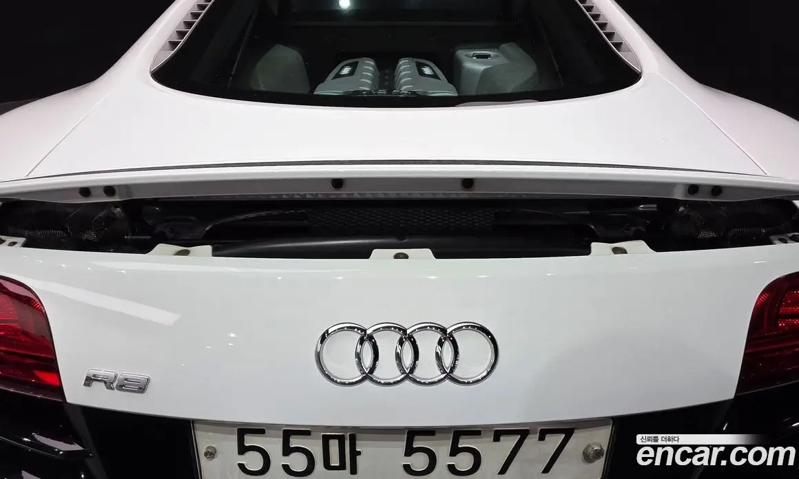 Audi R8 2012 5.2 автомат (гидро), фото 19 Audi R8 2012 5.2 автомат (гидро), фото 19