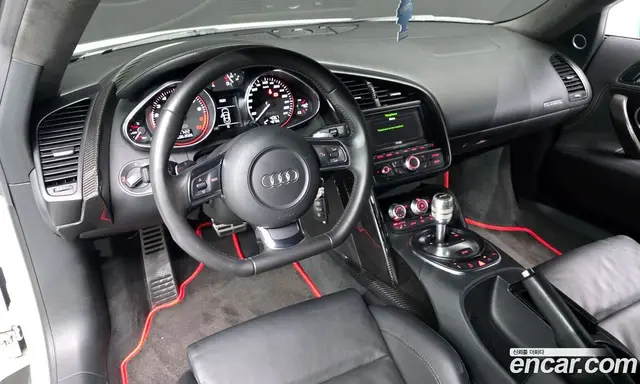 Audi R8 2012 5.2 автомат (гидро), миниатюра 7 Audi R8 2012 5.2 автомат (гидро), миниатюра 7