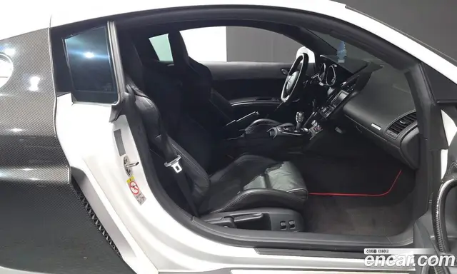 Audi R8 2012 5.2 автомат (гидро), миниатюра 10 Audi R8 2012 5.2 автомат (гидро), миниатюра 10