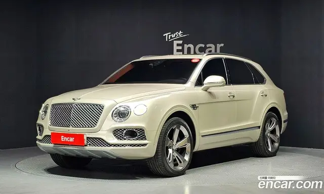 Bentley Bentayga, 2018, 178 292 км