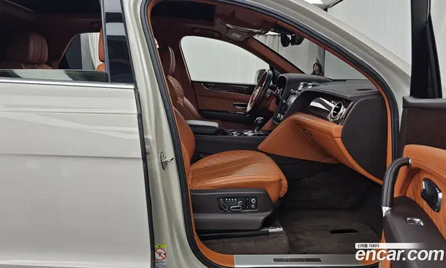 Bentley Bentayga 2018 6.0 автомат (гидро), миниатюра 11 Bentley Bentayga 2018 6.0 автомат (гидро), миниатюра 11