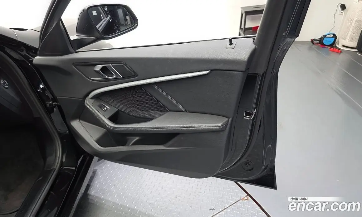 BMW 1 серия 2021 2.0 автомат (гидро), фото 14
