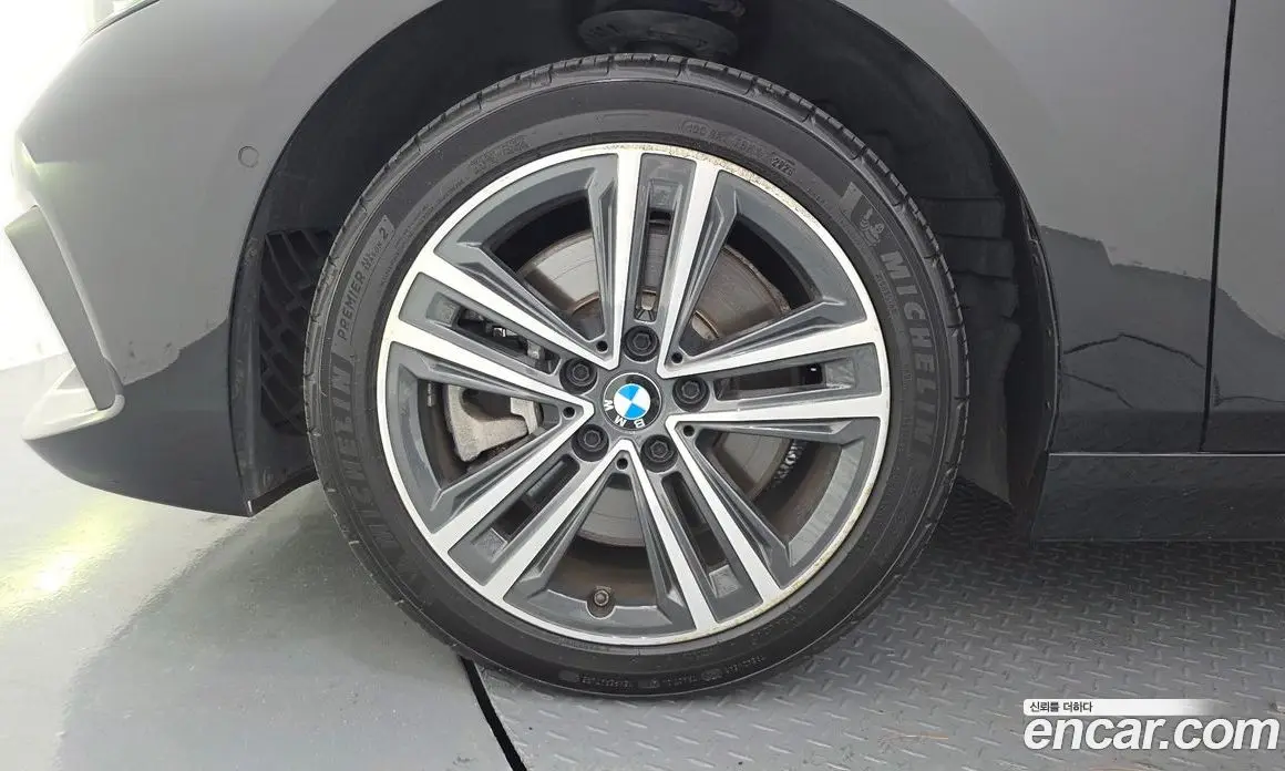 BMW 1 серия 2021 2.0 автомат (гидро), фото 5