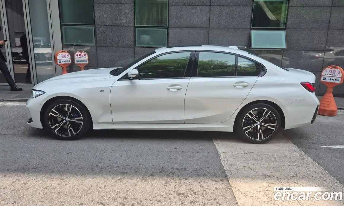 BMW 3 серия 2026 2.0 автомат (гидро), фото 3