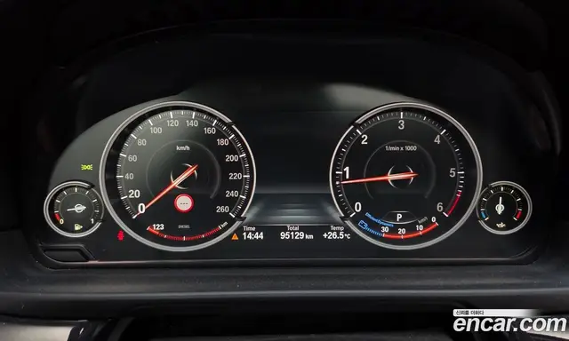 BMW 5 серия 2015 2.0 автомат (гидро), миниатюра 8 BMW 5 серия 2015 2.0 автомат (гидро), миниатюра 8