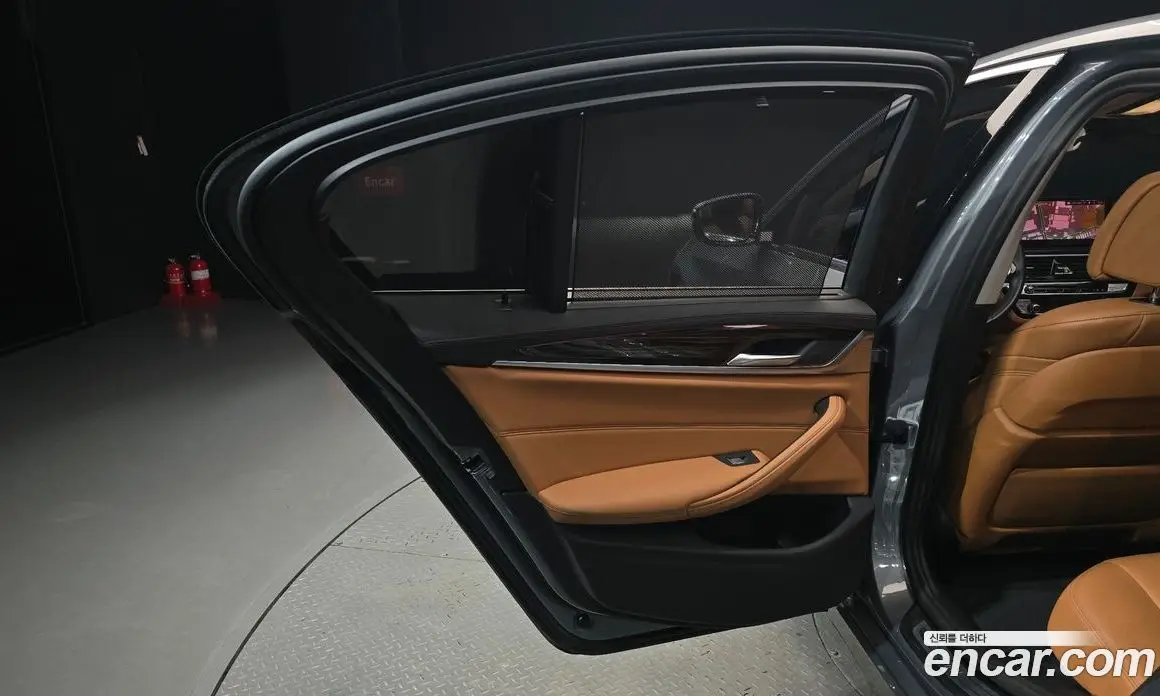BMW 5 серия 2023 2.0 автомат (гидро), фото 15 BMW 5 серия 2023 2.0 автомат (гидро), фото 15